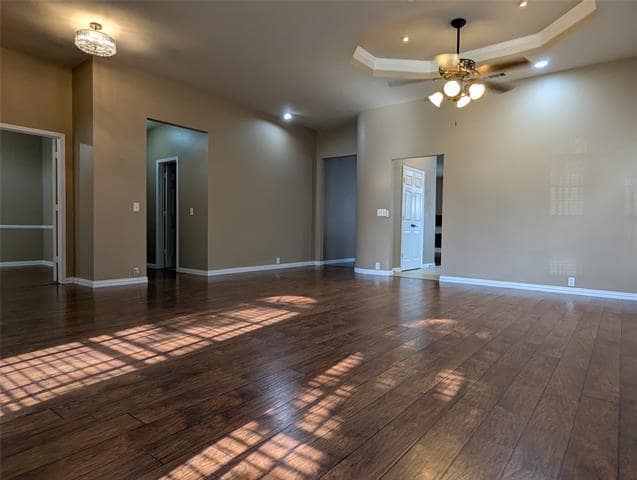 Building Photo - 8912 Smokey Dr