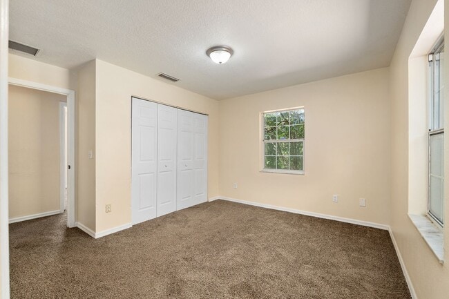 Building Photo - Country Living on 1 Acre – Move-In Ready 3 Bedroom Home in Reddick!