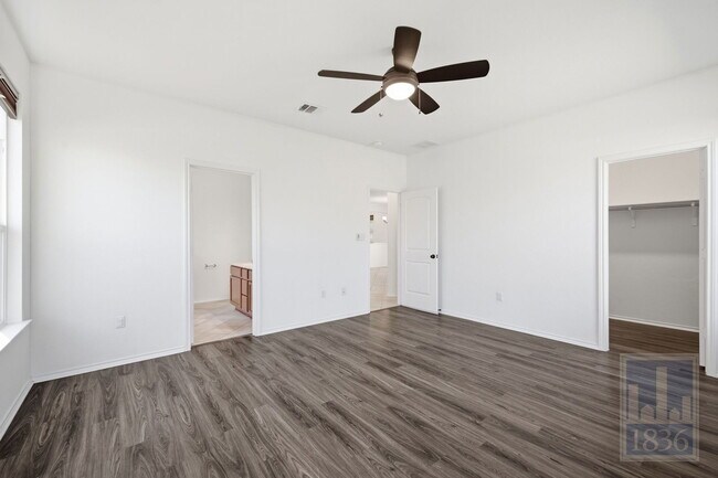 Building Photo - 408 Lynwood Gold Wy