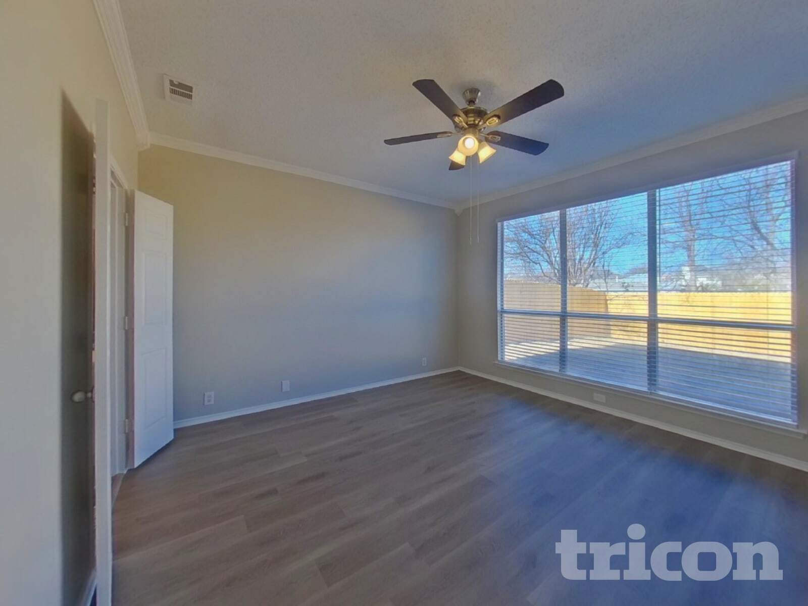 Building Photo - 3276 Raleigh Dr