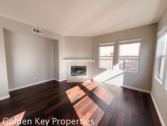 Building Photo - Welcome to this stunning home located in t...