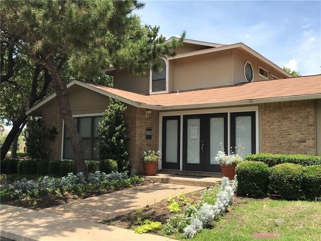 Building Photo - 10616 Mellow Meadow Dr