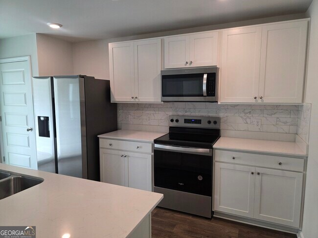 Building Photo - 100 Ponderosa Lp