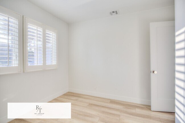 Building Photo - FULLY REMODELED – Front House for Rent (Ba...