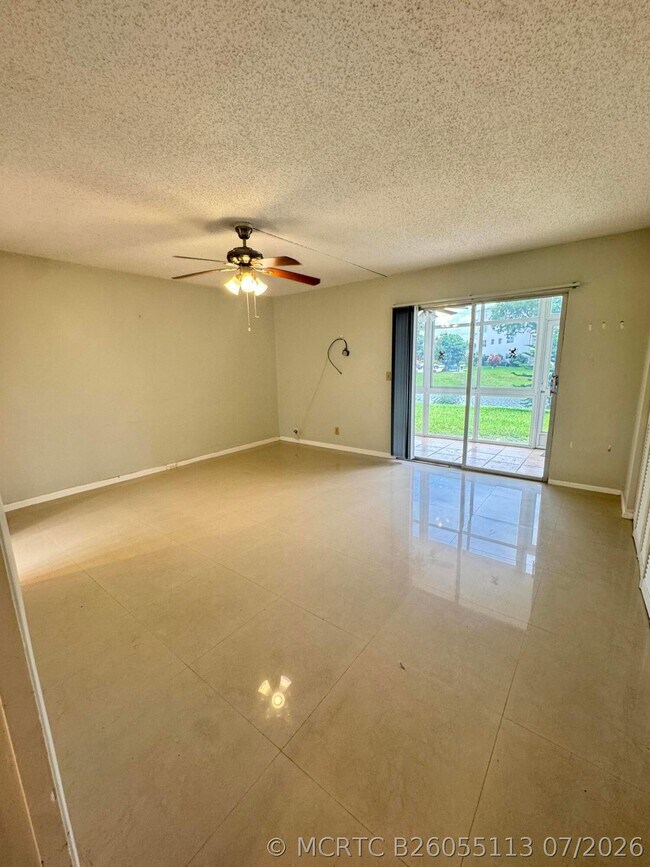 Building Photo - 1036 Harwood D