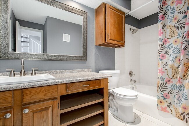 Building Photo - 7151 Gaston Ave