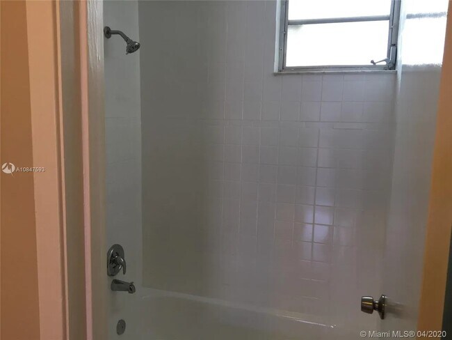 Master bedroom on the second floor - 9195 Fontainebleau Blvd