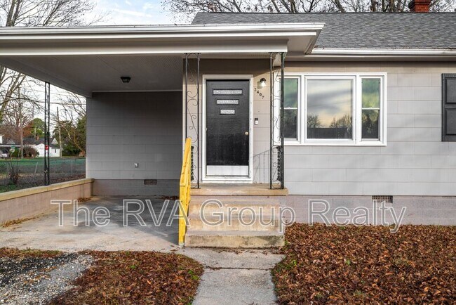 Building Photo - 2407 Bluefield St