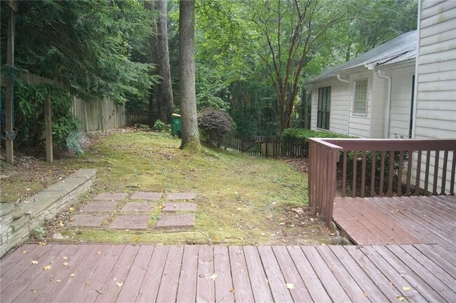 Building Photo - 4239 Glenforest Way
