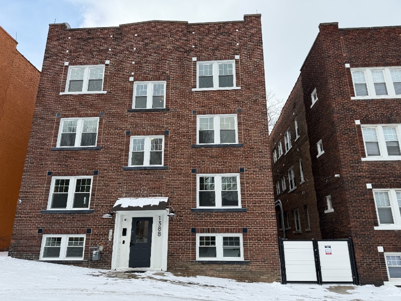 Building Photo - 1388 W 83rd St