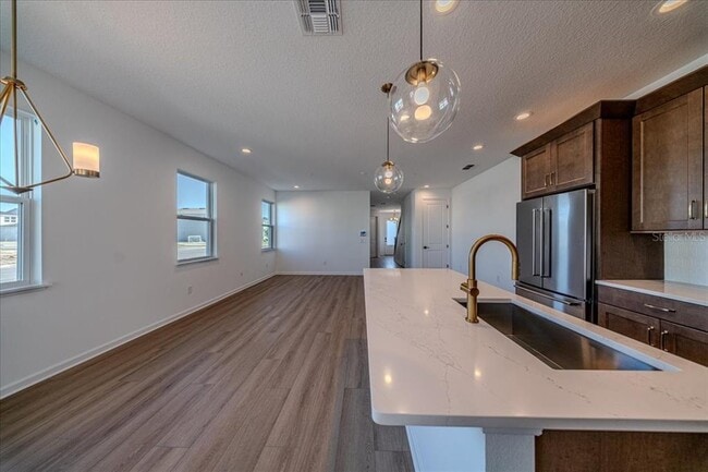 Building Photo - 1850 Falconhurst Ln