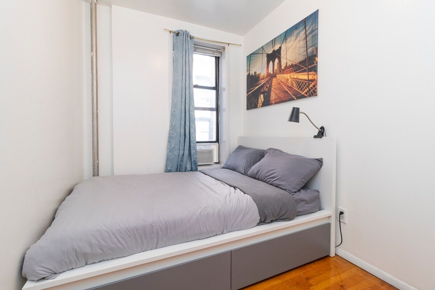 Building Photo - 316 E 96th St