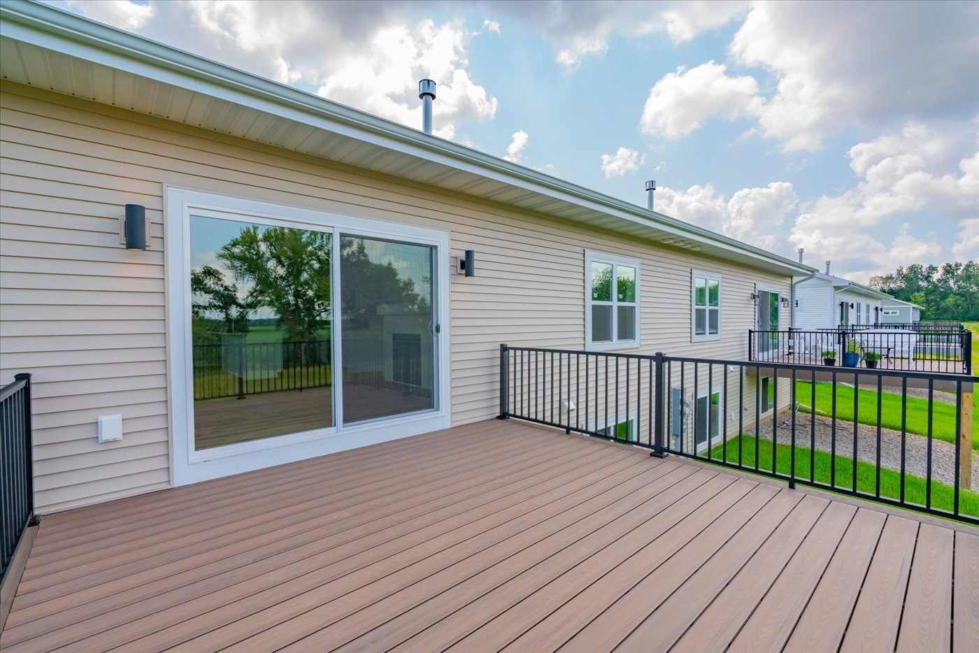 Building Photo - 1430 Palm Grass Way