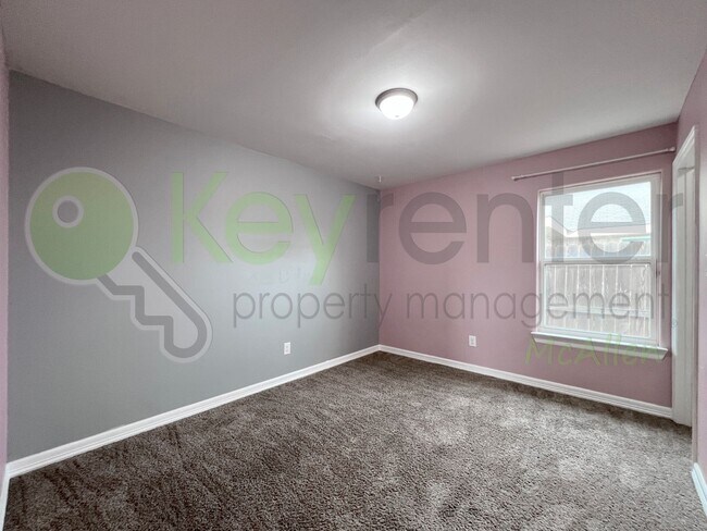 Building Photo - Beautiful 4bed/2bath home in Edinburg