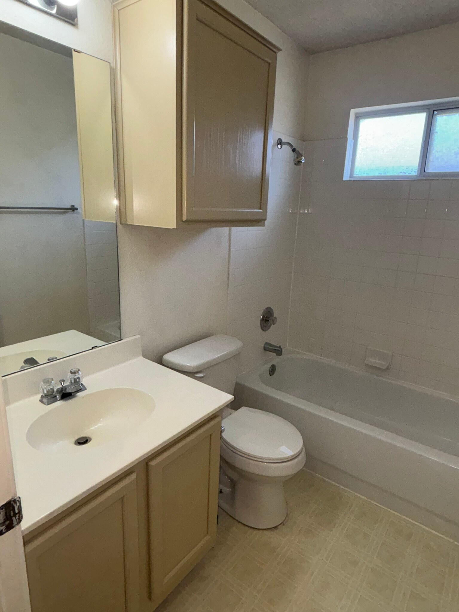 Building Photo - 2205 Garrett Dr