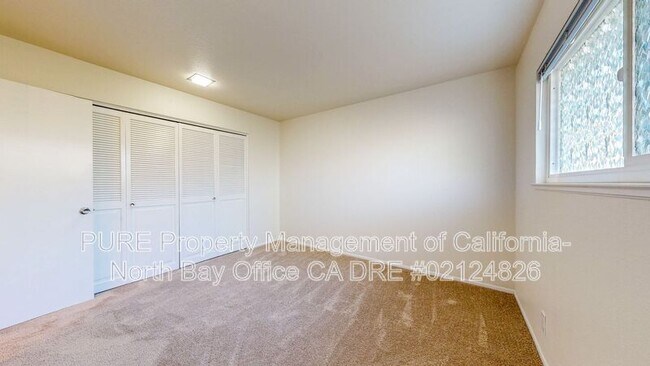 Building Photo - 351 Belhaven Cir