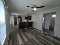 Building Photo - 231 Cardinal Ln