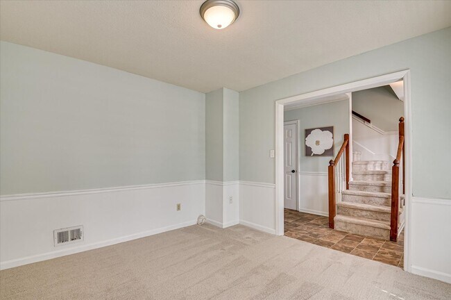 Building Photo - 4367 Quail Creek Rd