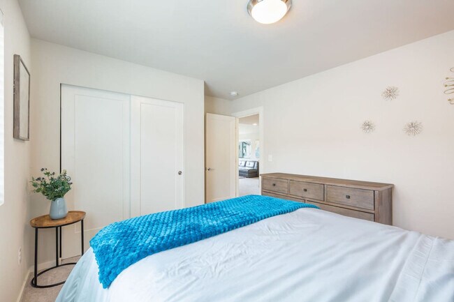 Building Photo - 9827 S 229th Pl