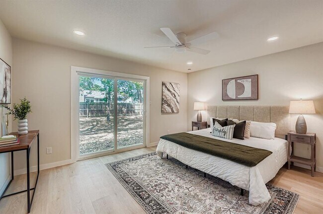 Building Photo - 7806 Whitsun Dr