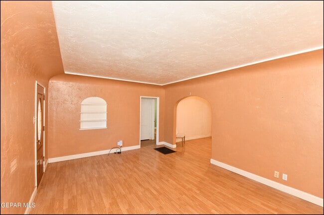 Building Photo - 4526 Bliss Ave