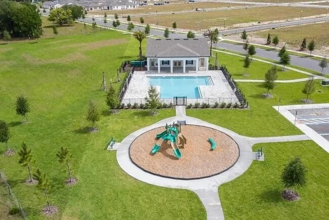 Building Photo - 5723 Cattle Rnch Dr