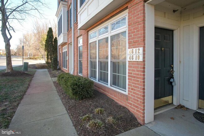 Building Photo - 4610 Battenburg Ln