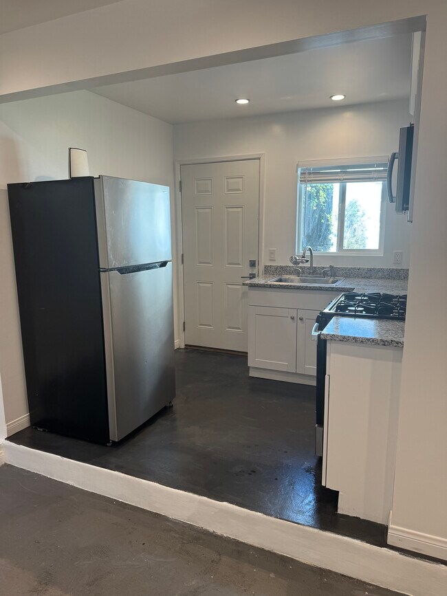 Building Photo - 19710 Roscoe Blvd