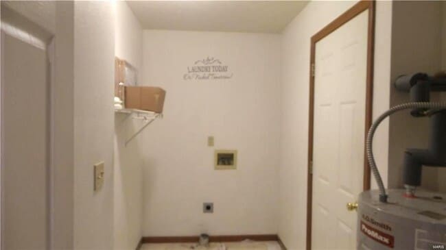 Building Photo - 105 Twin Oaks Dr