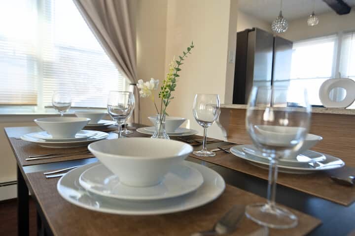 Building Photo - 9103 Columbia Ave