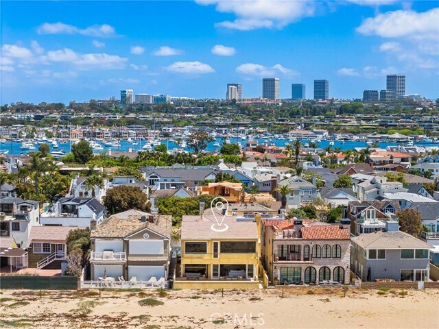 Building Photo - 1554 E Oceanfront