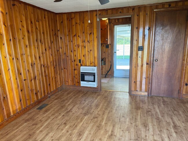 Building Photo - 3222 Perry Blizzard Rd