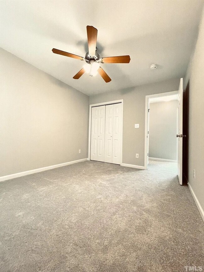 Building Photo - Comfortable 3BD, 2.5BA Raleigh Home with a 1-Car Attached Garage in an HOA Community with Amenities