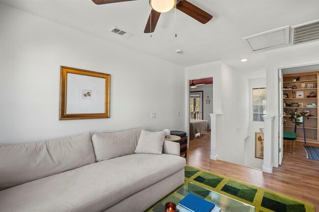 Building Photo - 6208 Perlita Dr