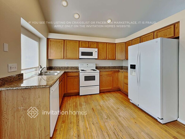 Building Photo - 842 Marshall Dr