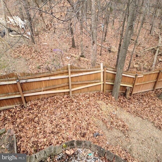 Building Photo - 135 Hill Valley Dr