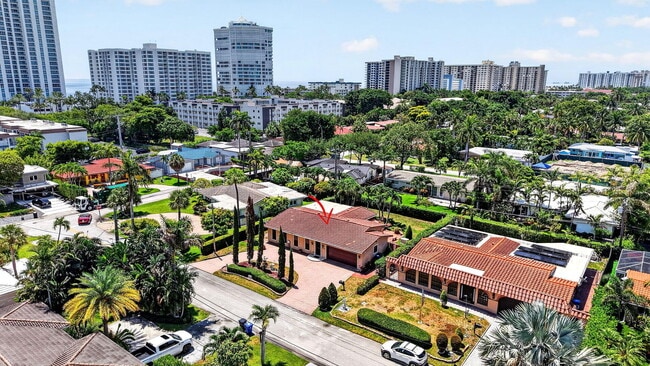 Building Photo - 2060 Tropic Isle