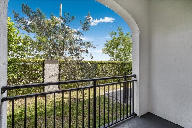 Building Photo - 15500 SW 136th St