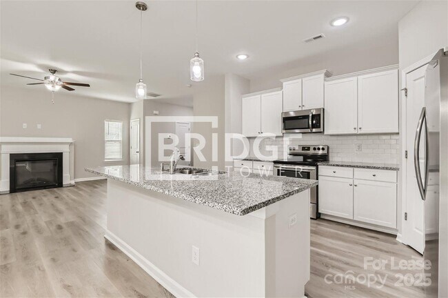 Building Photo - 7331 Neal Rd