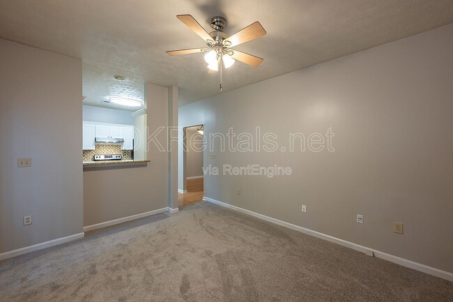 Building Photo - 2680 Pine Tree Rd NE