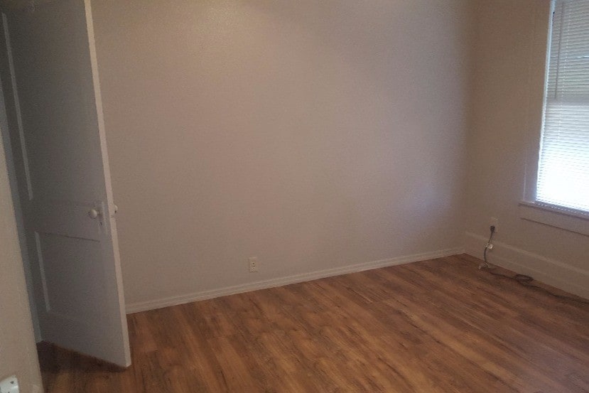 2 bed rooms - 1534 28th St N