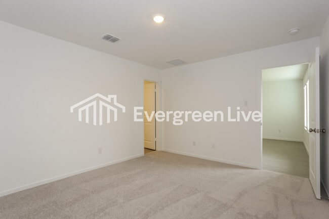 Building Photo - 1008 Calley Pear Trl