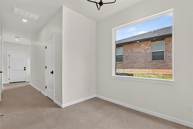 Building Photo - 8756 Patriot Dr