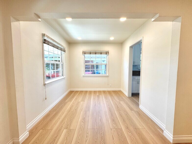 dining area - 11720 Utah Ave