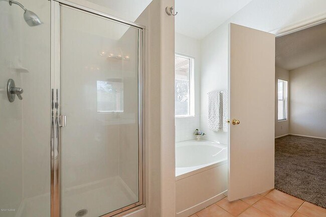 Building Photo - 9116 E Sugar Sumac St