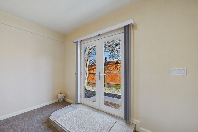 Building Photo - 1931 A St