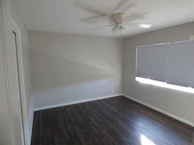 Building Photo - South Scottsdale Charmer!  3 Bedroom 2 Bat...