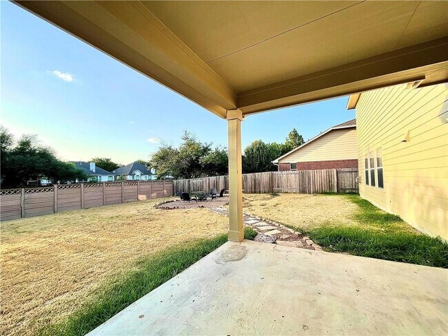 Building Photo - 906 Mesquite Hollow Pl