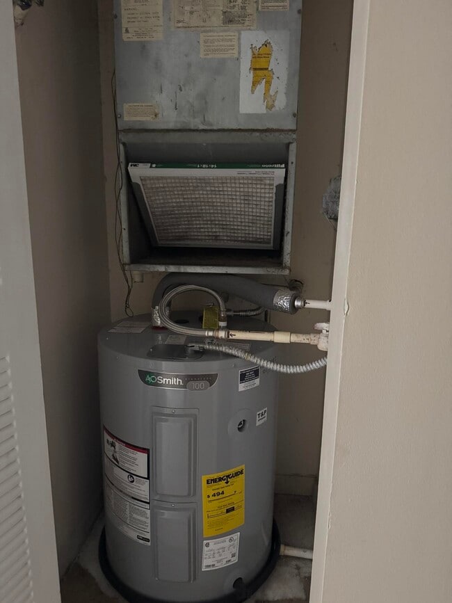 Building Photo - 4151 San Marino Blvd