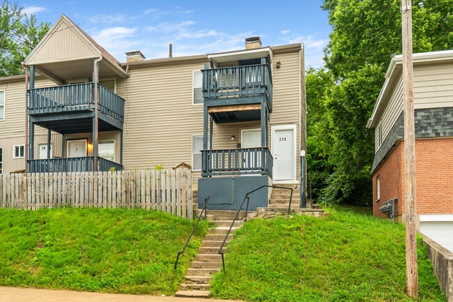 Primary Photo - 218-218 Klee Ave